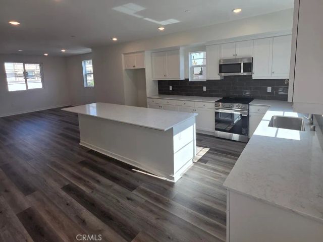 2855 Via Dolomito, Camarillo, CA 93012