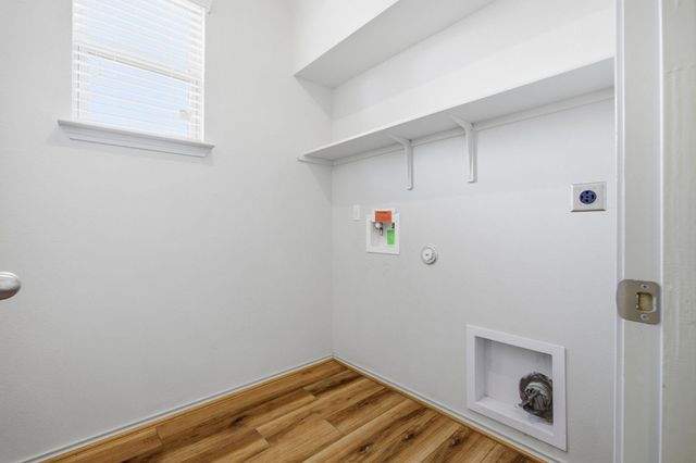 408 Azurite DR, Jarrell, TX 76537