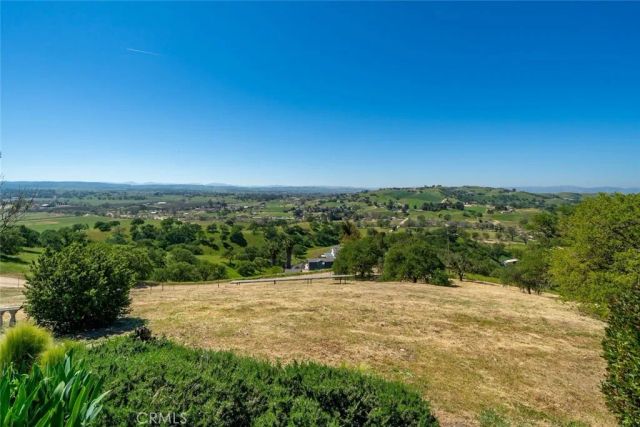 5650 El Pharo Drive, Paso Robles, CA 93446