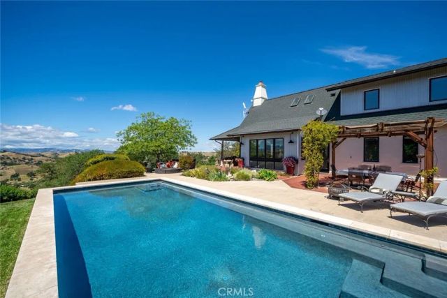 5650 El Pharo Drive, Paso Robles, CA 93446