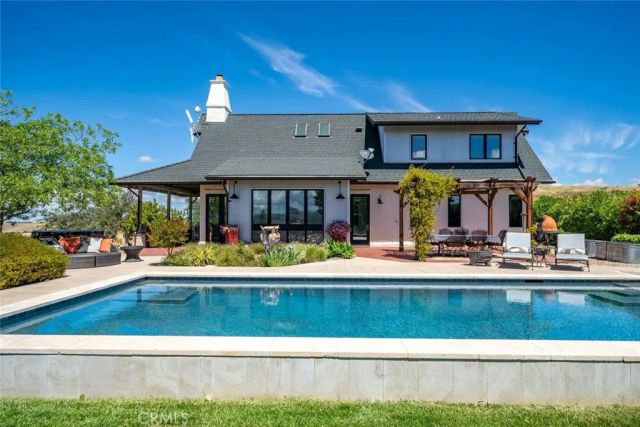 5650 El Pharo Drive, Paso Robles, CA 93446