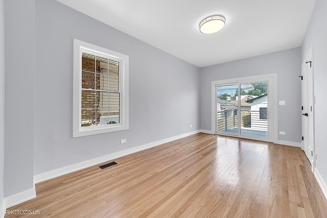 3625 N Nora Avenue, Chicago, IL 60634