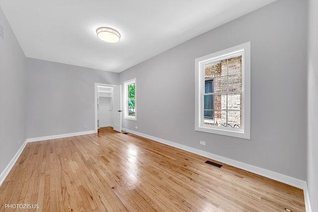 3625 N Nora Avenue, Chicago, IL 60634