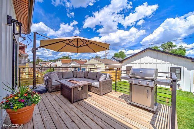 3625 N Nora Avenue, Chicago, IL 60634