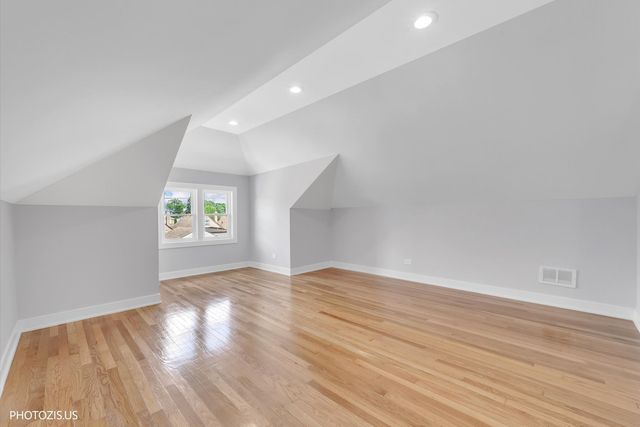 3625 N Nora Avenue, Chicago, IL 60634