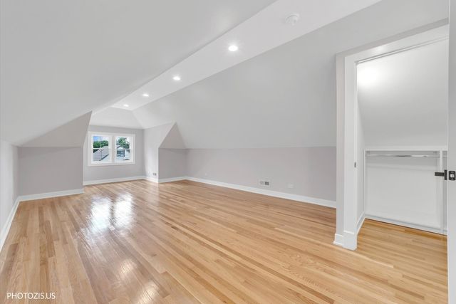 3625 N Nora Avenue, Chicago, IL 60634