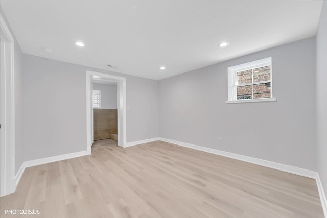 3625 N Nora Avenue, Chicago, IL 60634