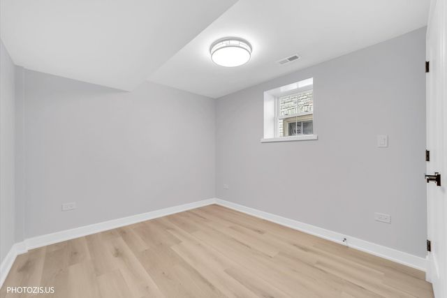 3625 N Nora Avenue, Chicago, IL 60634