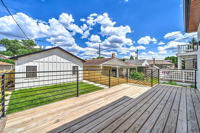 3625 N Nora Avenue, Chicago, IL 60634