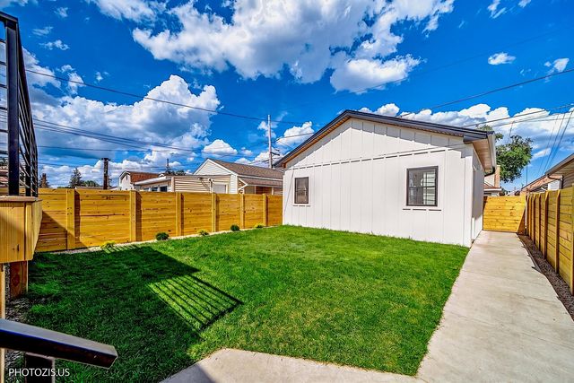 3625 N Nora Avenue, Chicago, IL 60634
