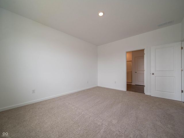 915 Saddlebrook Farms Boulevard, Whiteland, IN 46184