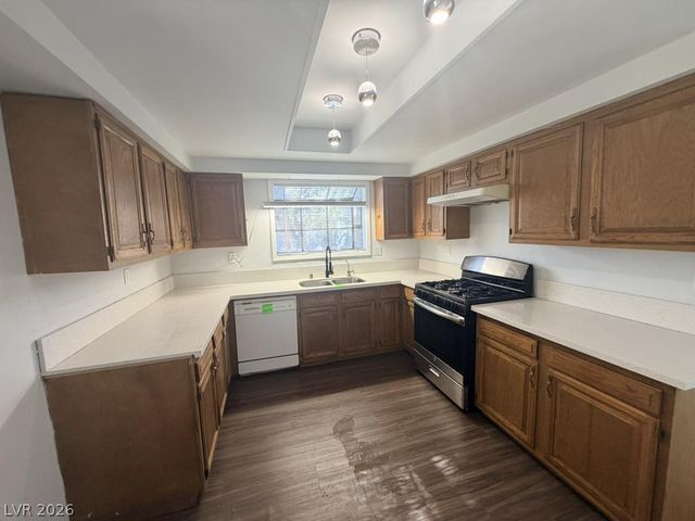 3940 Edgemoor Way, Las Vegas, NV 89121