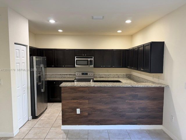 11540 SW 151st Ave, Miami, FL 33196