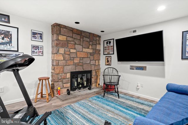 65 SUTPHIN PNES, Yardley, PA 19067