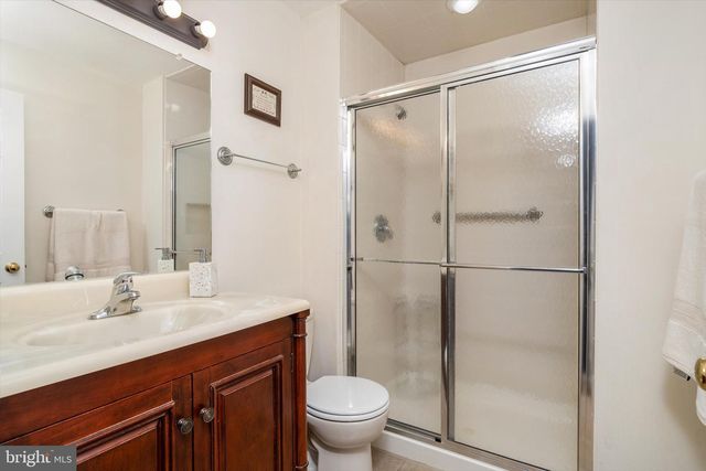 65 SUTPHIN PNES, Yardley, PA 19067