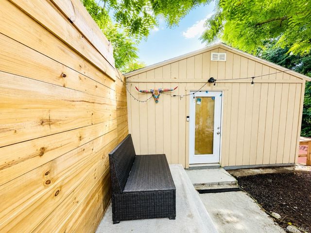 30 Sycamore Street, Kingston, NY 12401