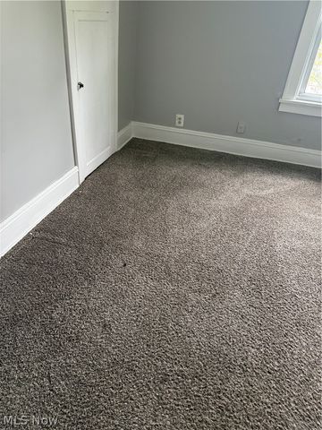 1366 Superior Avenue, Akron, OH 44307