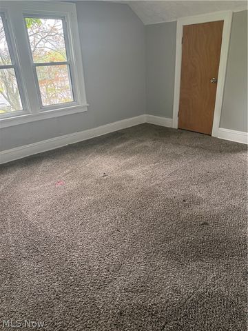 1366 Superior Avenue, Akron, OH 44307