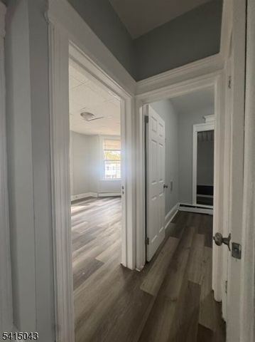 40 Wegman Pkwy, Jersey City, NJ 07305