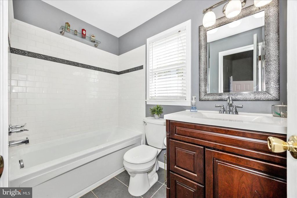 Image 25 of property listing at 1911 STONERIDGE CT, Marriottsville, MD 21104