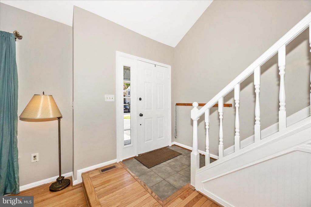 Image 4 of property listing at 1911 STONERIDGE CT, Marriottsville, MD 21104