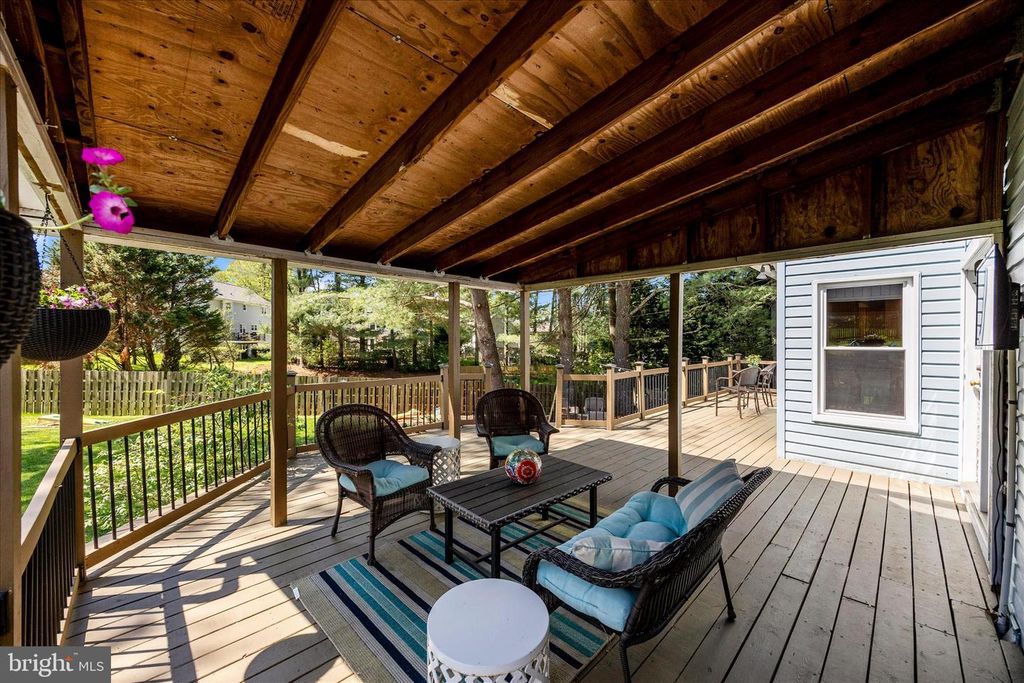 Image 45 of property listing at 1911 STONERIDGE CT, Marriottsville, MD 21104