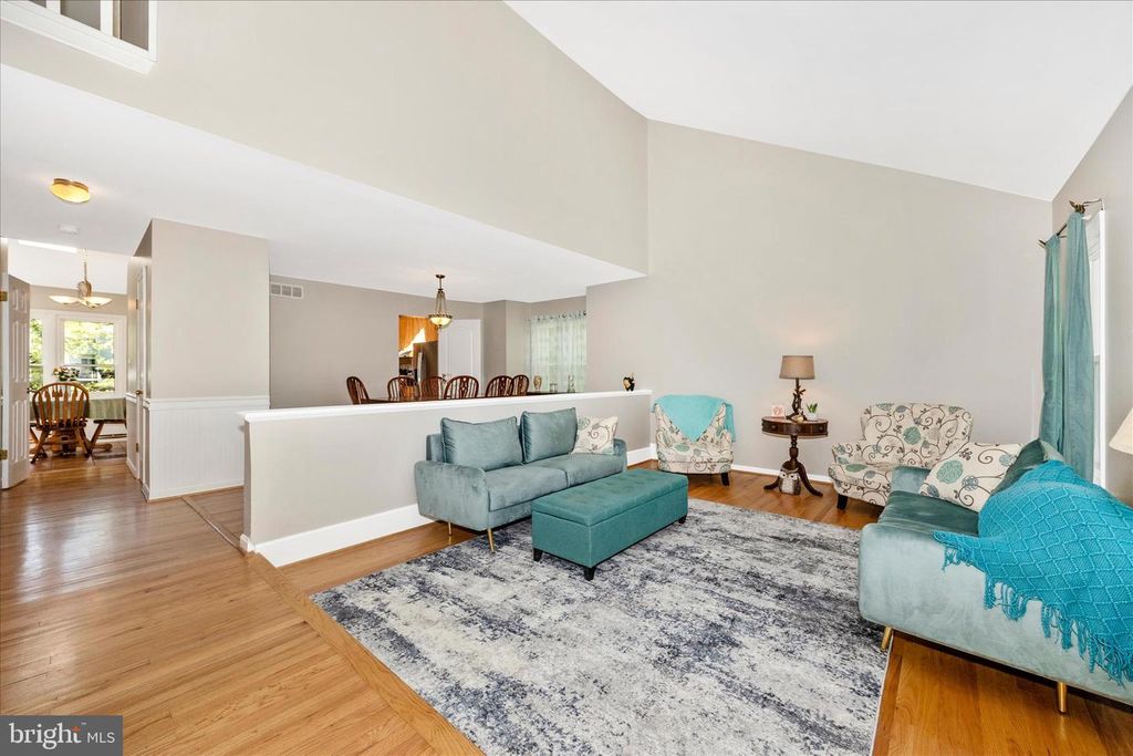 Image 7 of property listing at 1911 STONERIDGE CT, Marriottsville, MD 21104