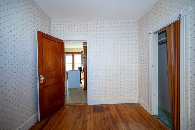 91 Fox St, Worcester, MA 01604