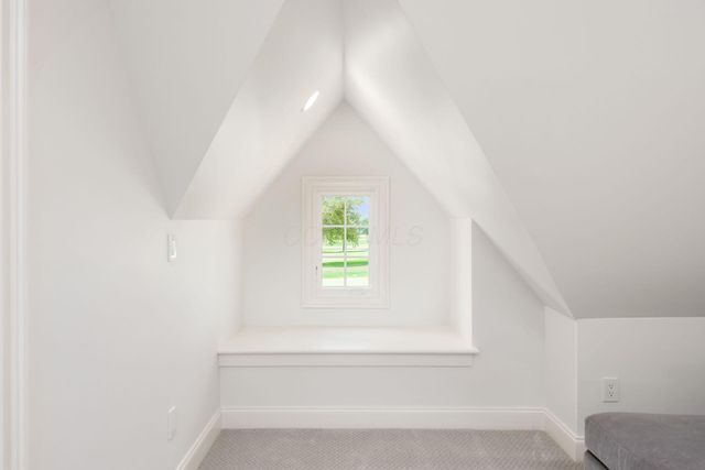 2252 Club Road, Upper Arlington, OH 43221