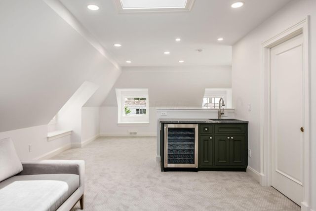2252 Club Road, Upper Arlington, OH 43221