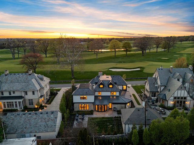 2252 Club Road, Upper Arlington, OH 43221