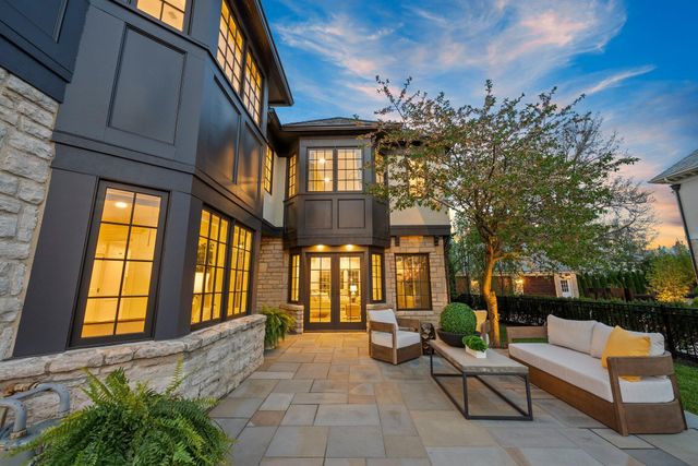 2252 Club Road, Upper Arlington, OH 43221