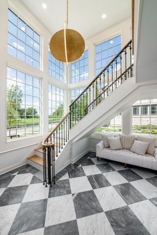 2252 Club Road, Upper Arlington, OH 43221