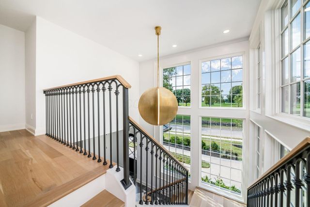 2252 Club Road, Upper Arlington, OH 43221