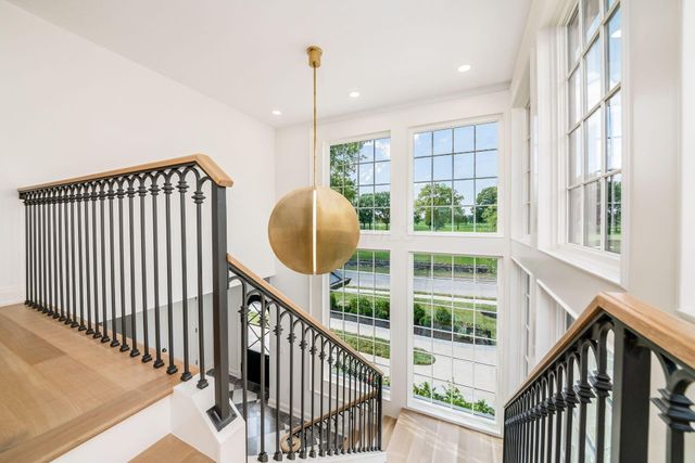 2252 Club Road, Upper Arlington, OH 43221