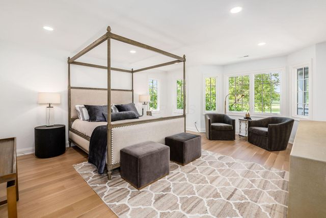 2252 Club Road, Upper Arlington, OH 43221