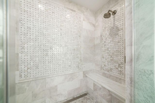 2252 Club Road, Upper Arlington, OH 43221