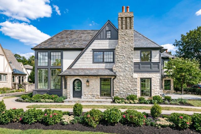2252 Club Road, Upper Arlington, OH 43221
