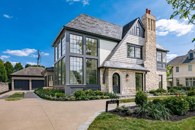 2252 Club Road, Upper Arlington, OH 43221
