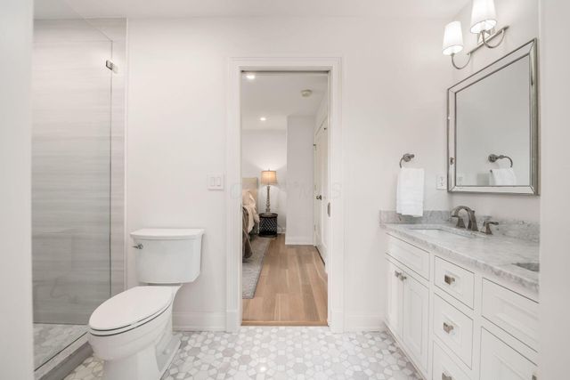 2252 Club Road, Upper Arlington, OH 43221