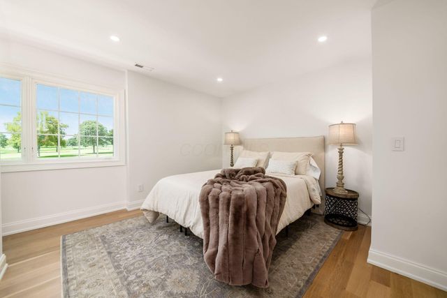 2252 Club Road, Upper Arlington, OH 43221