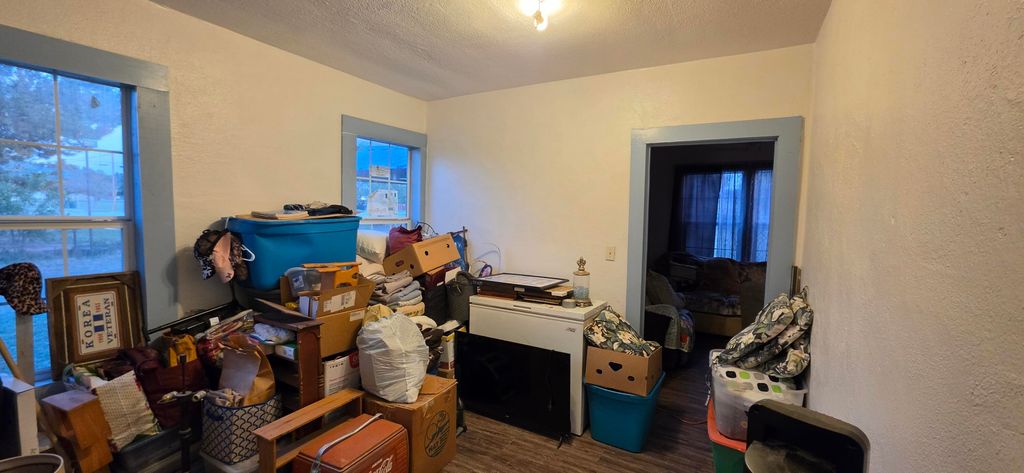 Image 6 of property listing at 612 Duke Street, Eden, TX 76837