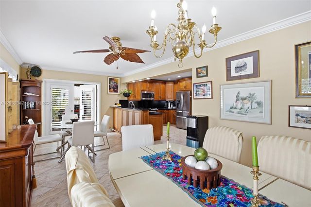 3650 NW 17th Ter, Oakland Park, FL 33309