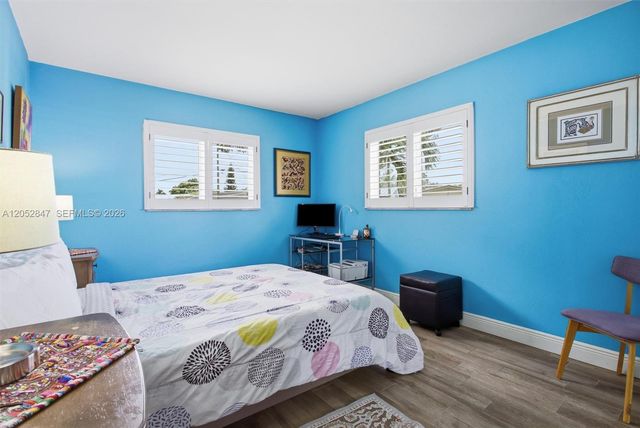 3650 NW 17th Ter, Oakland Park, FL 33309