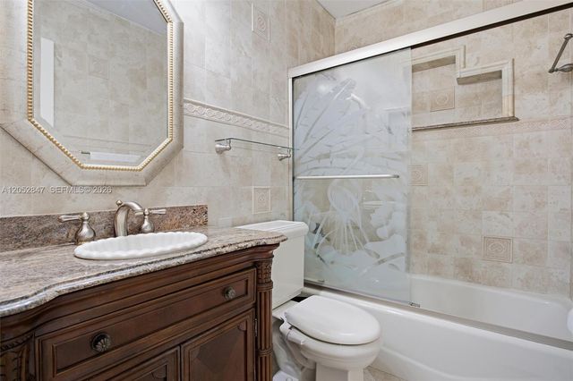 3650 NW 17th Ter, Oakland Park, FL 33309