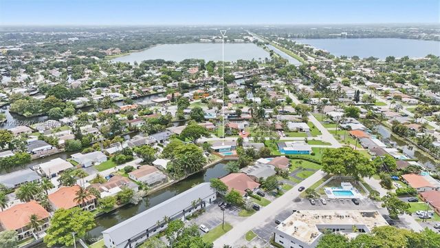 3650 NW 17th Ter, Oakland Park, FL 33309