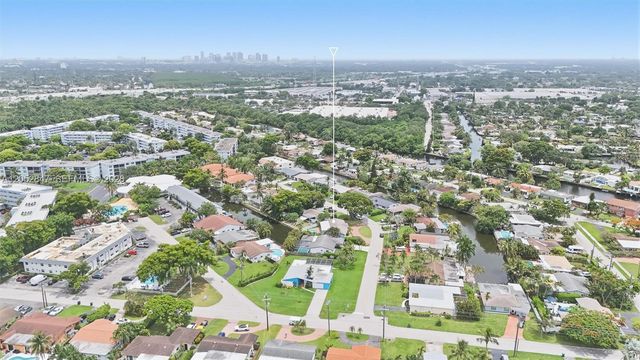 3650 NW 17th Ter, Oakland Park, FL 33309