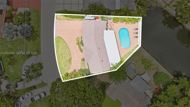 3650 NW 17th Ter, Oakland Park, FL 33309