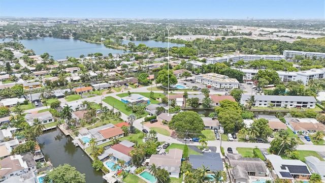 3650 NW 17th Ter, Oakland Park, FL 33309