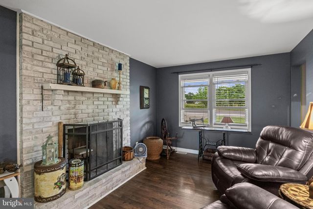 235 WATERFORD RD, Hammonton, NJ 08037